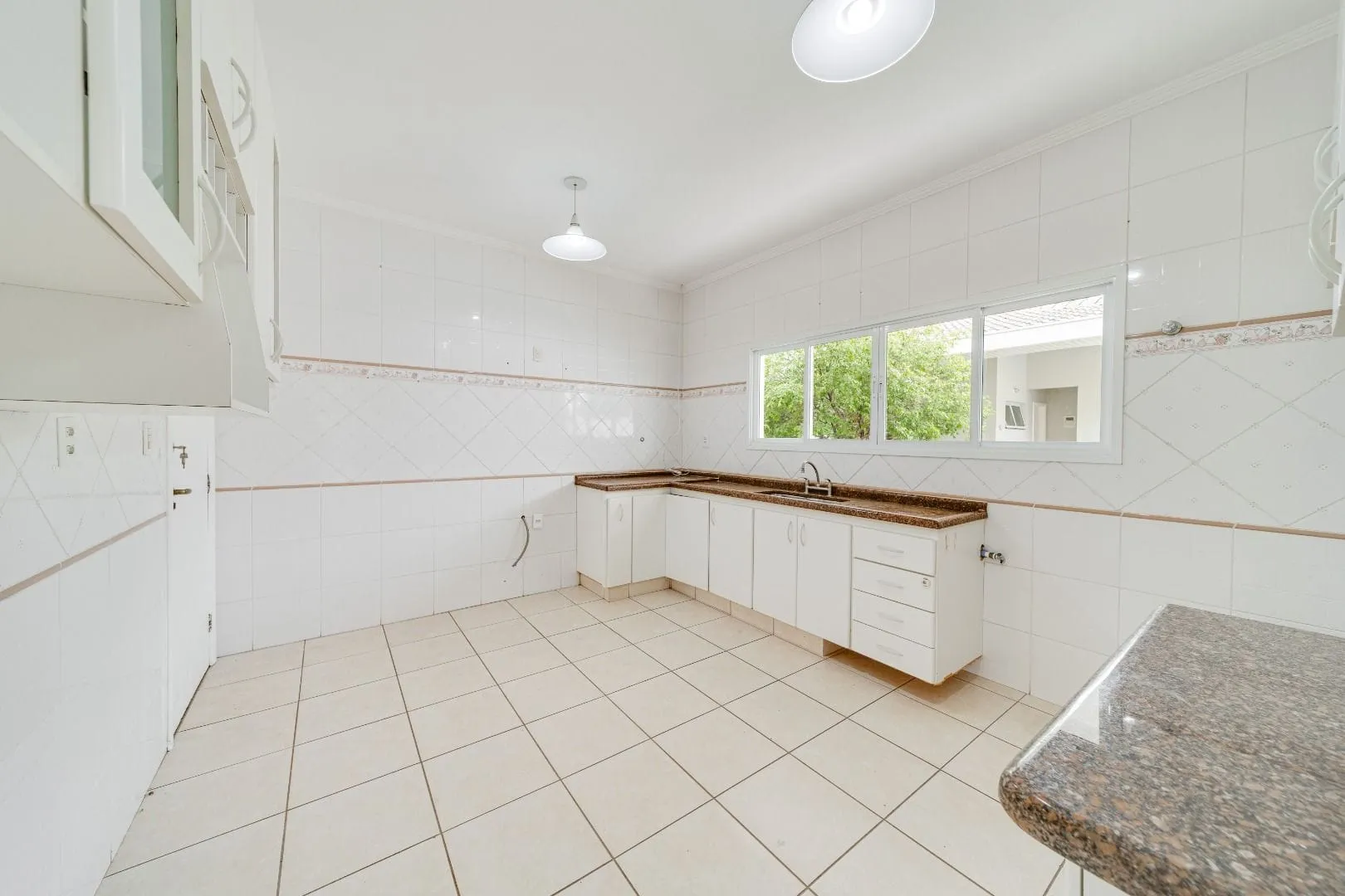 Casa, 4 quartos, 320 m² - Foto 24