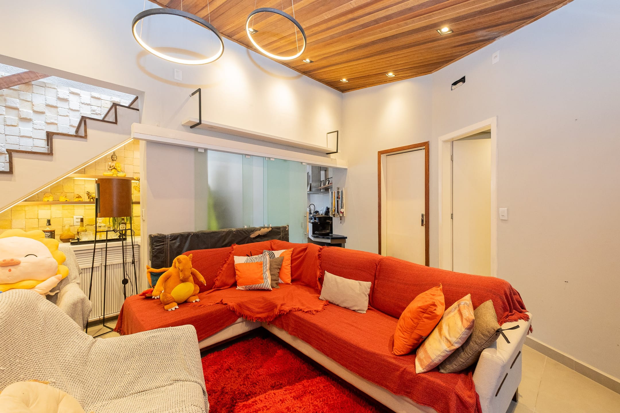 Casa à venda no Laranjal, Pelotas - 252 m², 4 quartos (sendo 1 suíte), móveis planejados e ampla área de lazer com churrasqueira e piscina, - 23