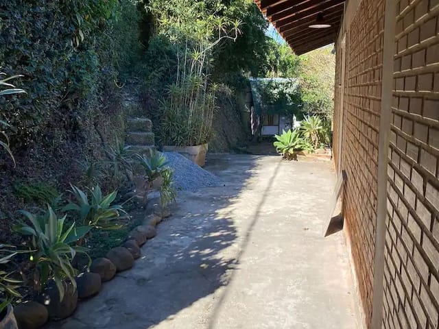Casa com 1573m² 4 quartos e 1 banheiro, à venda, no bairro Itaipava em Petrópolis