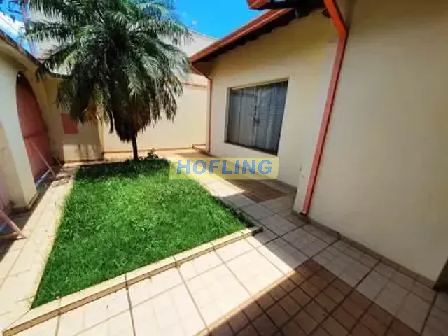 Casa com 600m² 5 quartos e 6 banheiros, à venda ou para alugar, no bairro Saúde em Rio Claro