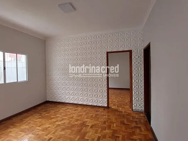 Casa 3 quartos e 2 banheiros, à venda, no bairro Waldemar Hauer em Londrina