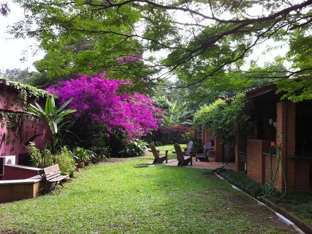 Casa com 2618m² 4 quartos e 5 banheiros, à venda, no bairro Chácara São João em Carapicuíba