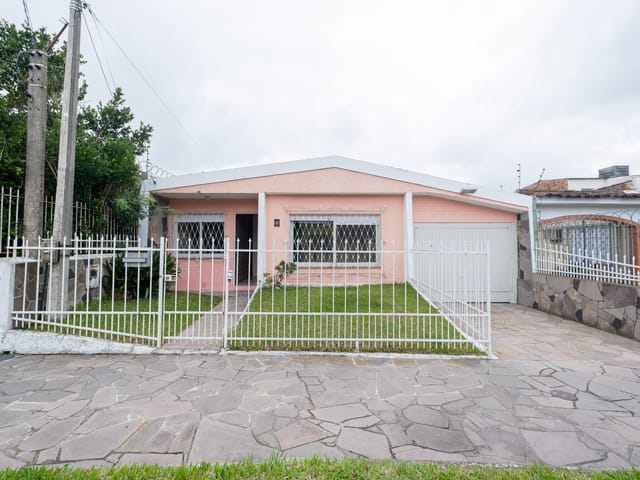 Casa 3 quartos e 1 banheiro, à venda, no bairro Areal em Pelotas