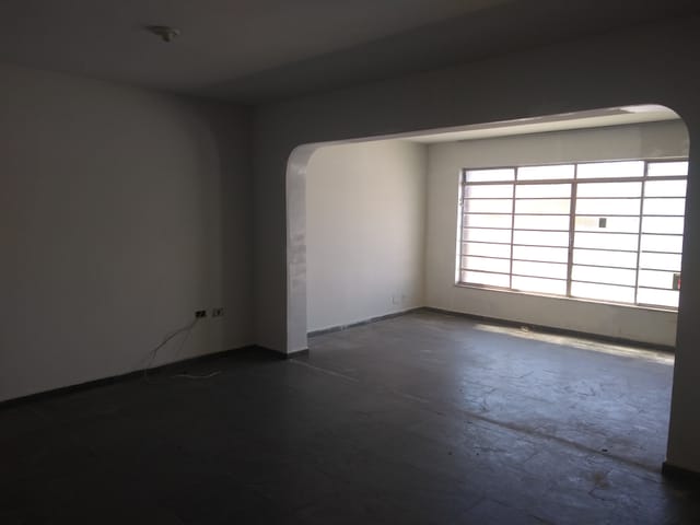 Casa com 131m² 3 quartos e 2 banheiros, à venda, no bairro Centro em Taubaté