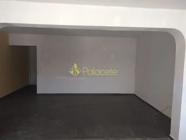 Casa com 131m² 3 quartos e 2 banheiros, à venda, no bairro Centro em Taubaté