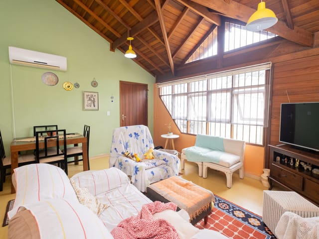 Casa com 100m² 2 quartos e 2 banheiros, à venda, no bairro Areal em Pelotas