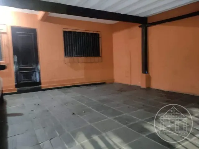 Casa com 225m² 3 quartos e 3 banheiros, à venda, no bairro Jardim Maria Fernandes em São Paulo