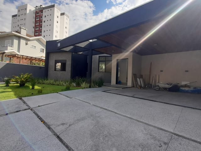 Casa com 670m² 4 quartos e 6 banheiros, à venda, no bairro Urbanova em São José dos Campos