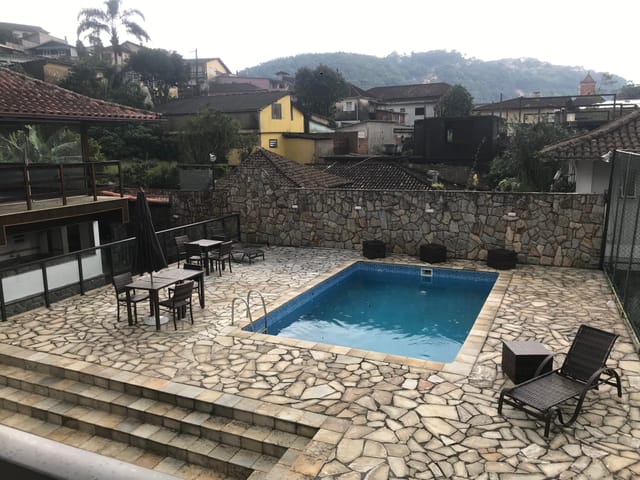 Casa com 2118m², à venda, no bairro São Sebastião em Petrópolis