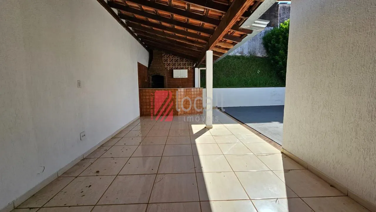 Casa com 3 quartos à venda e aluguel, 142m² — foto 11 de 23