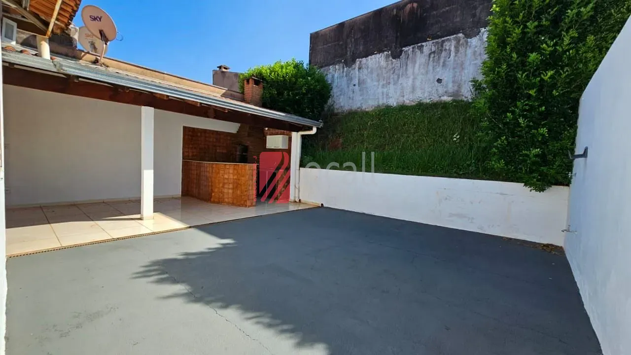 Casa com 3 quartos à venda e aluguel, 142m² — foto 1 de 23