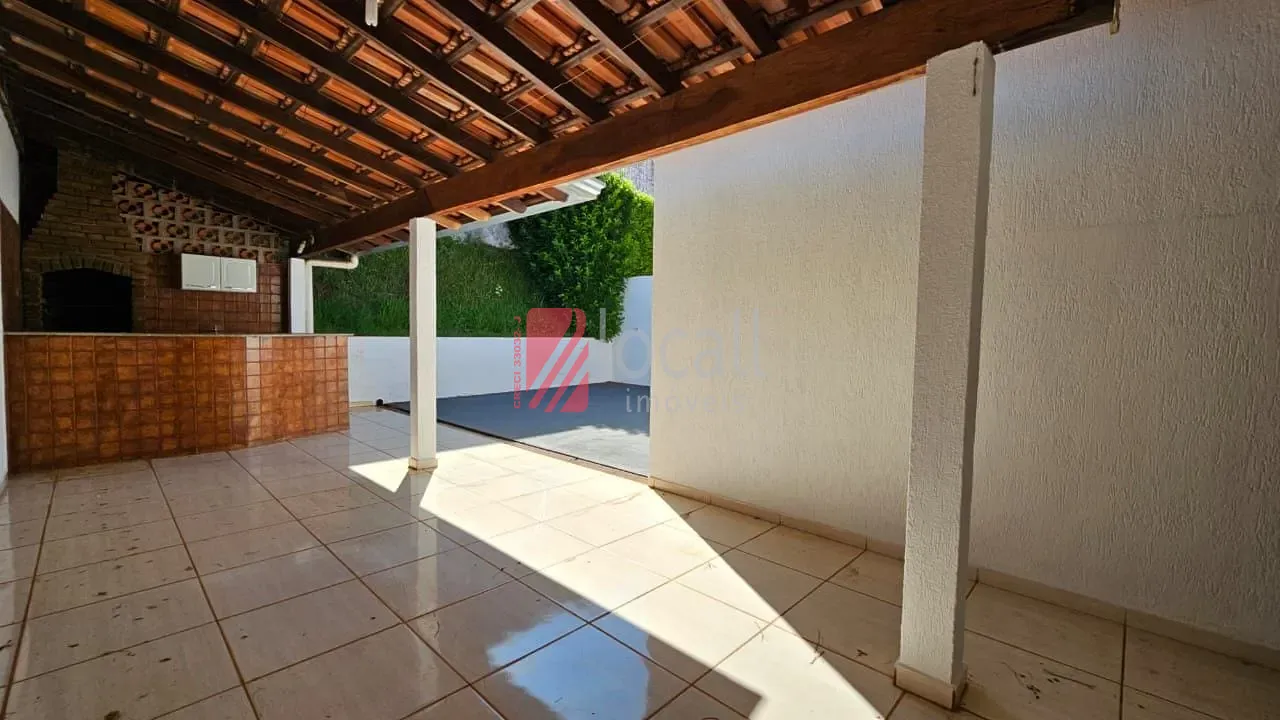 Casa com 3 quartos à venda e aluguel, 142m² — foto 16 de 23