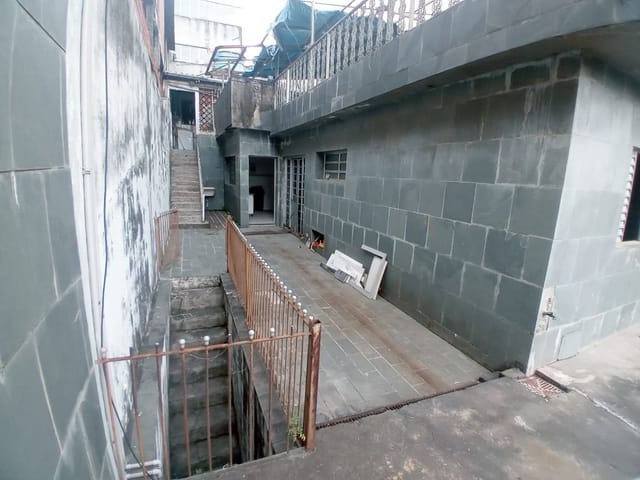 Casa com 250m² 3 quartos e 2 banheiros, à venda, no bairro Parque Santana em Santana de Parnaíba