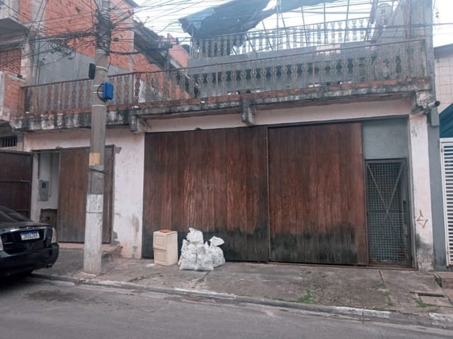 Casa com 250m² 3 quartos e 2 banheiros, à venda, no bairro Parque Santana em Santana de Parnaíba