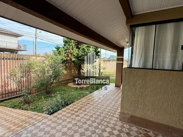 Casa com 495m² 3 quartos e 1 banheiro, à venda ou para alugar, no bairro Uvaranas em Ponta Grossa