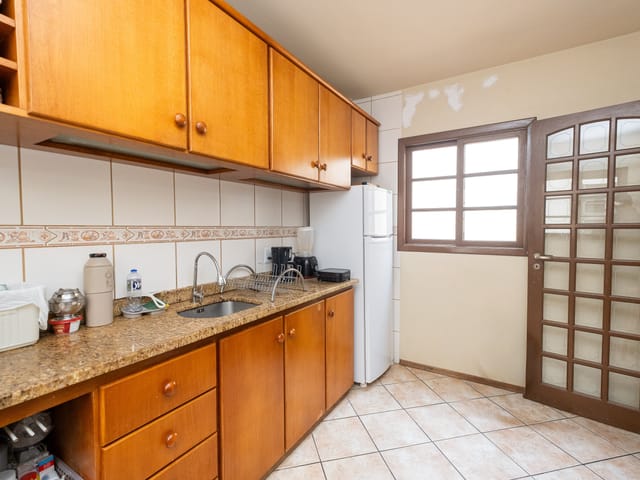 Casa 4 quartos e 2 banheiros, à venda, no bairro Três Vendas em Pelotas