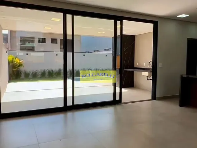 Casa com 250m² 3 quartos e 5 banheiros, à venda, no bairro Jardim Ermida I em Jundiaí