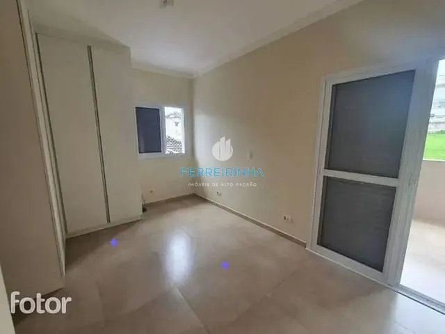 Casa com 252m² 4 quartos e 4 banheiros, à venda, no bairro Urbanova em São José dos Campos