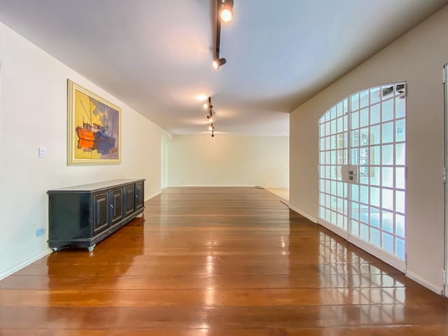 Foto do Casa - Casa tipo para venda em Fazenda Morumbi com 3 quartos, sendo 1 suíte, 440m² | Lares e Andares Imóveis