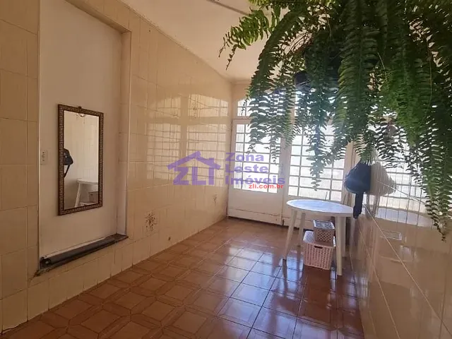 Casa com 210m² 5 quartos e 2 banheiros, à venda, no bairro Chácara Santo Antônio (Zona Leste) em São Paulo