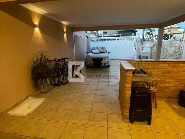 Casa com 307m² 3 quartos e 2 banheiros, à venda, no bairro Jardim Esplanada em Indaiatuba