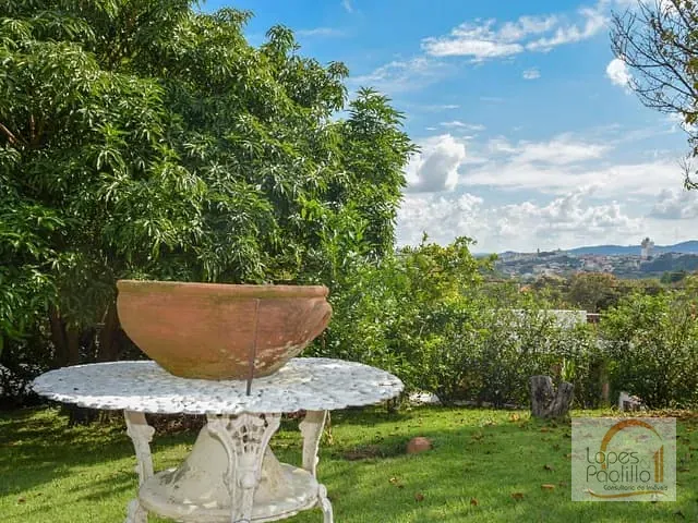 Casa com 1790m² 4 quartos e 6 banheiros, à venda, no bairro Beiral das Pedras em Atibaia