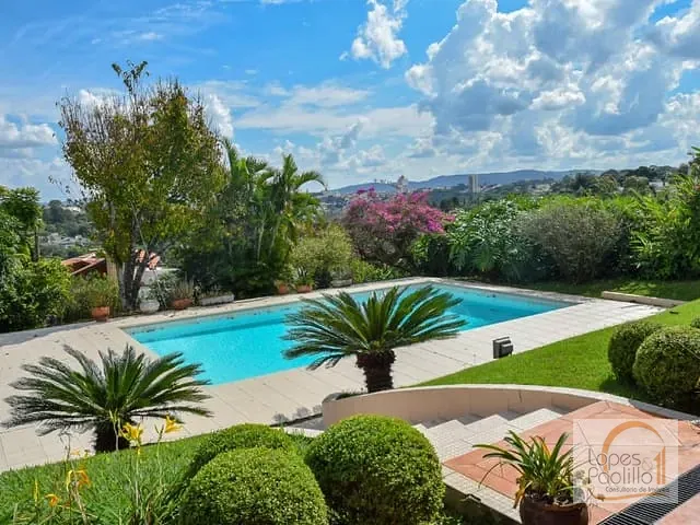 Casa com 1790m² 4 quartos e 6 banheiros, à venda, no bairro Beiral das Pedras em Atibaia