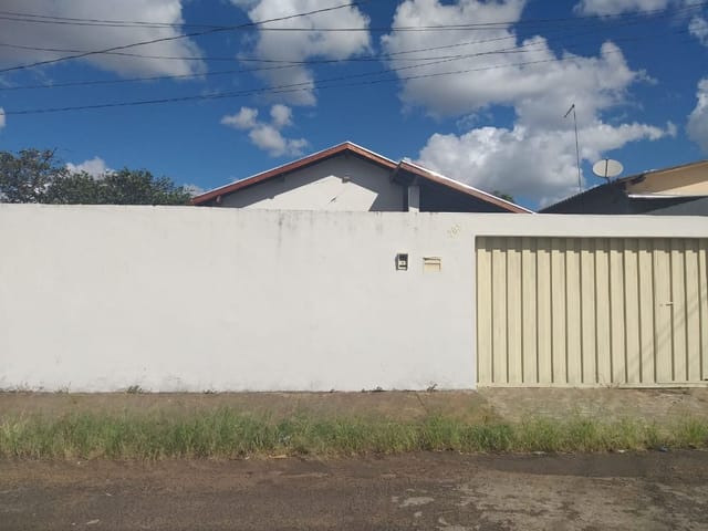 Foto do Casa - Casa com 3 dormitórios à venda, 103 m² por R$ 280.000,00 - Jardim Uberaba - Uberaba/MG | ZUCATO IMOBILIARIA LTDA