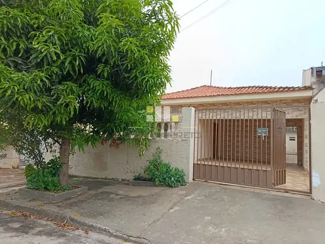 Casa com 250m² 3 quartos e 1 banheiro, à venda, no bairro Parque Residencial Casarão em Sumaré
