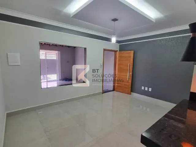 Casa com 125m² 3 quartos e 2 banheiros, à venda, no bairro Vila Brizzola em Indaiatuba