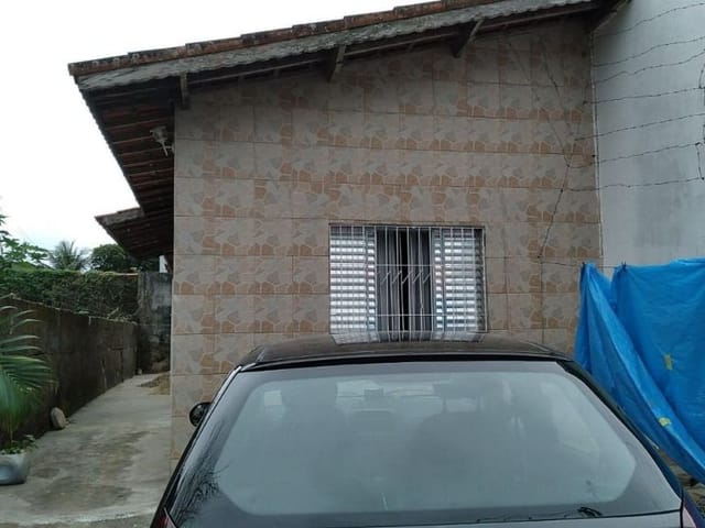 Casa com 60m² 1 quarto e 1 banheiro, à venda, no bairro Jardim Veneza em Peruíbe