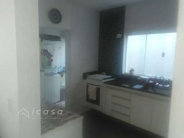 Casa com 250m² 4 quartos e 3 banheiros, à venda, no bairro Jardim Santa Teresa em Taubaté
