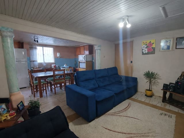 Casa com 281m² 5 quartos e 2 banheiros, à venda, no bairro Areal em Pelotas