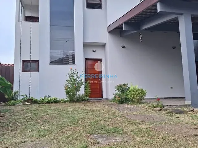 Casa com 250m² 3 quartos e 1 banheiro, à venda, no bairro Urbanova em São José dos Campos