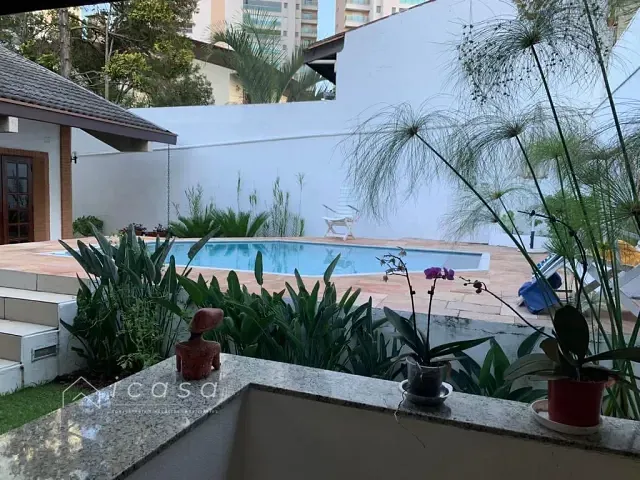 Casa com 360m² 4 quartos e 5 banheiros, à venda, no bairro Jardim das Colinas em São José dos Campos