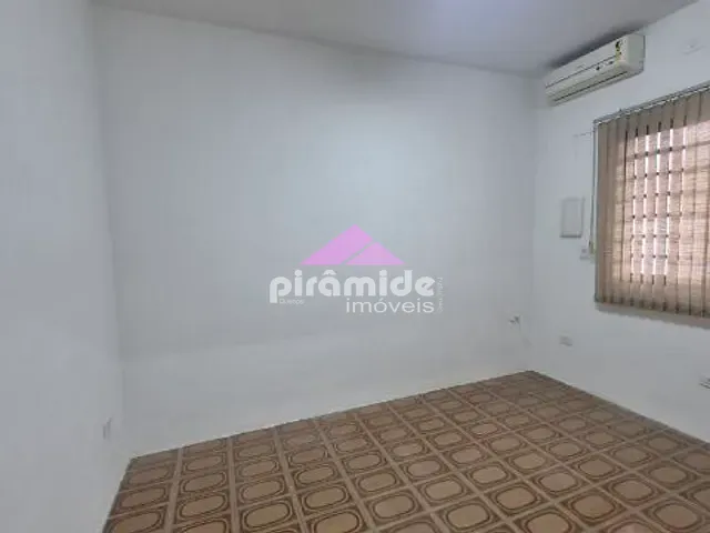 Casa com 110m², à venda, no bairro Jardim São Dimas em São José dos Campos