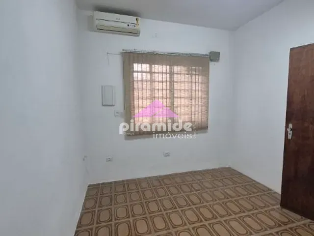 Casa com 110m², à venda, no bairro Jardim São Dimas em São José dos Campos