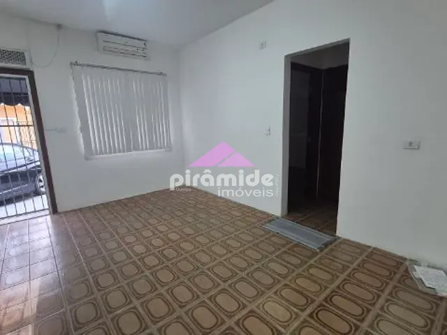 Casa com 110m², à venda, no bairro Jardim São Dimas em São José dos Campos
