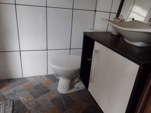 Casa com 252m² 5 quartos e 3 banheiros, à venda, no bairro Jardim Novo Embu em Embu das Artes