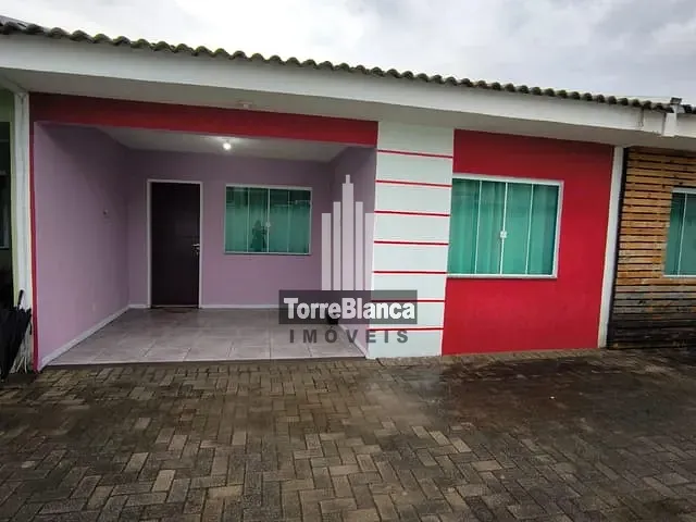 Casa com 56m² 2 quartos e 1 banheiro, à venda, no bairro Uvaranas em Ponta Grossa