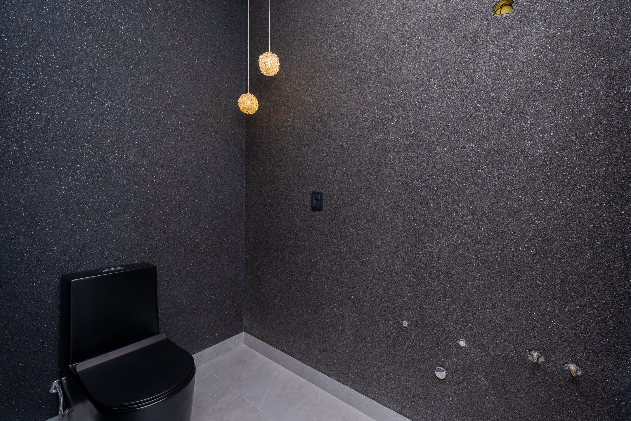 Casa à venda no Alphaville, Laranjal - 314 m², 4 quartos (sendo todos suítes), acabamentos de alto padrão e fundo para o lago. - 8