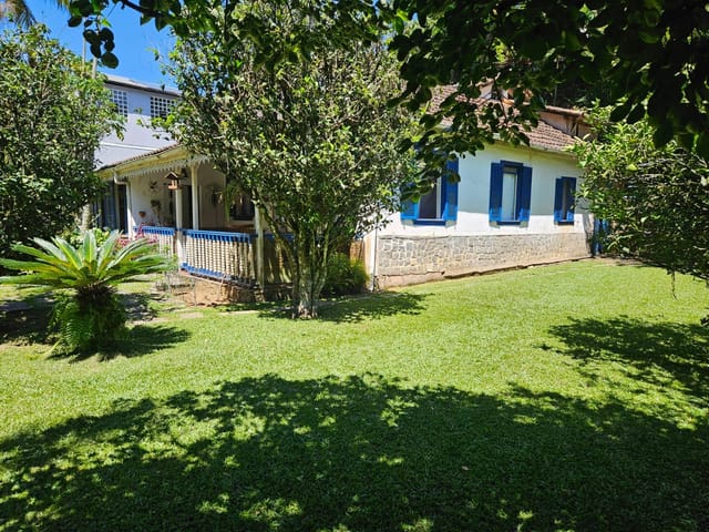 Casa 4 quartos e 1 banheiro, à venda, no bairro Simeria em Petrópolis