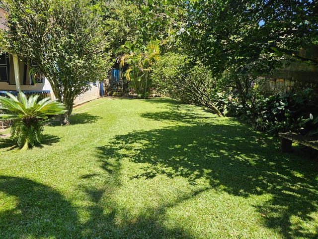 Casa 4 quartos e 1 banheiro, à venda, no bairro Simeria em Petrópolis