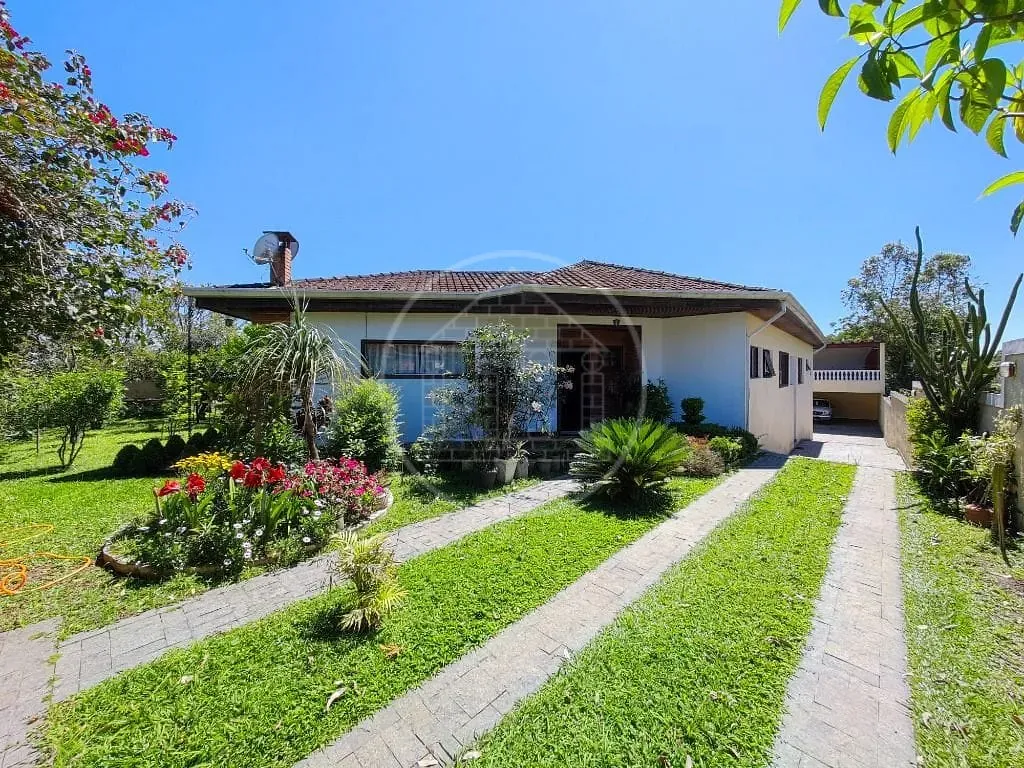Casa, 4 quartos, 248 m² - Foto 1
