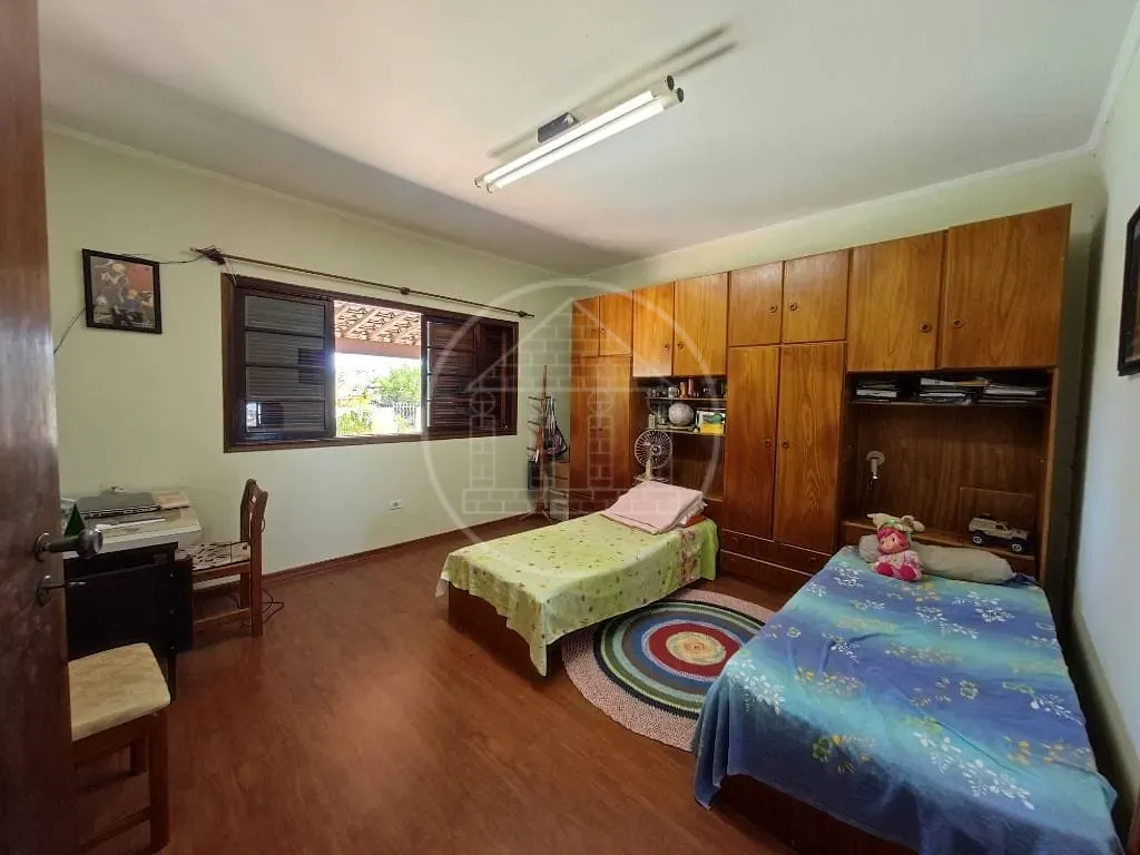 Casa, 4 quartos, 248 m² - Foto 31