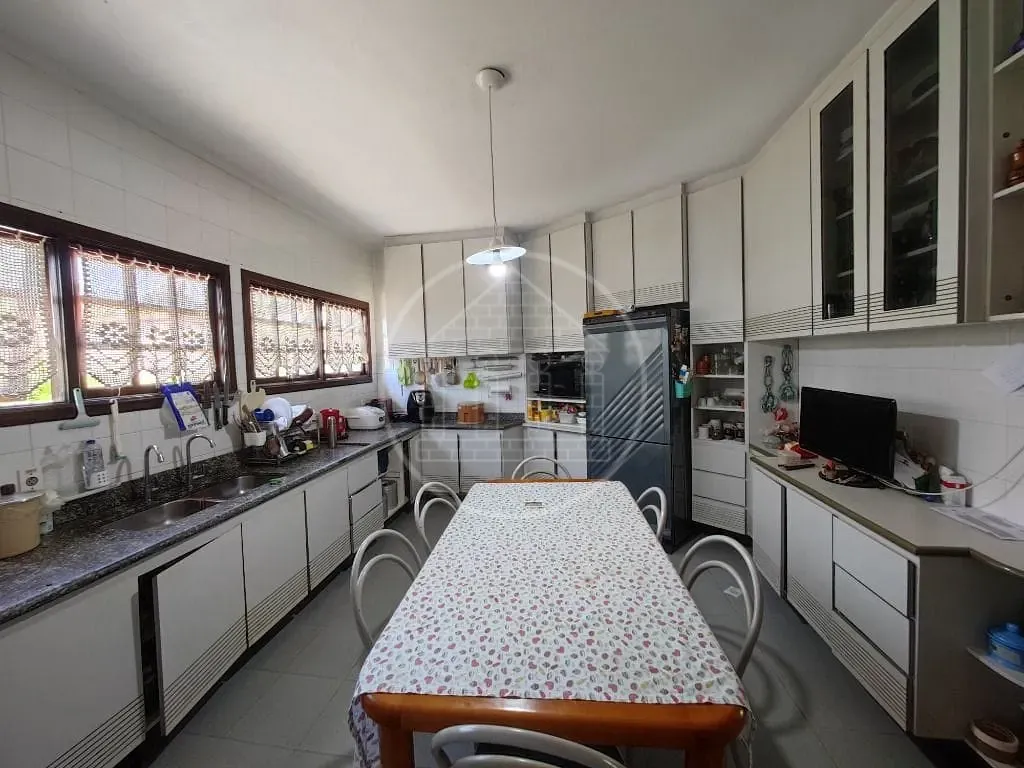 Casa, 4 quartos, 248 m² - Foto 28