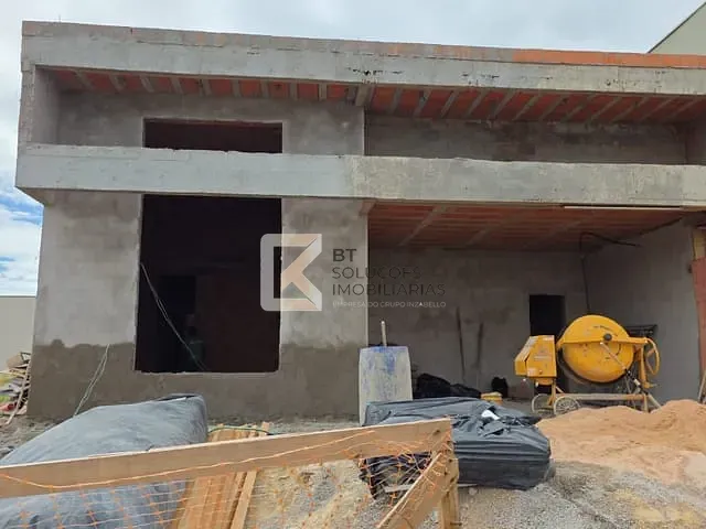Casa com 300m² 3 quartos e 3 banheiros, à venda, no bairro Vila Rubens em Indaiatuba