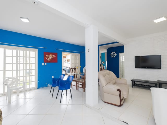 Casa 1 quarto e 2 banheiros, à venda, no bairro Laranjal em Pelotas