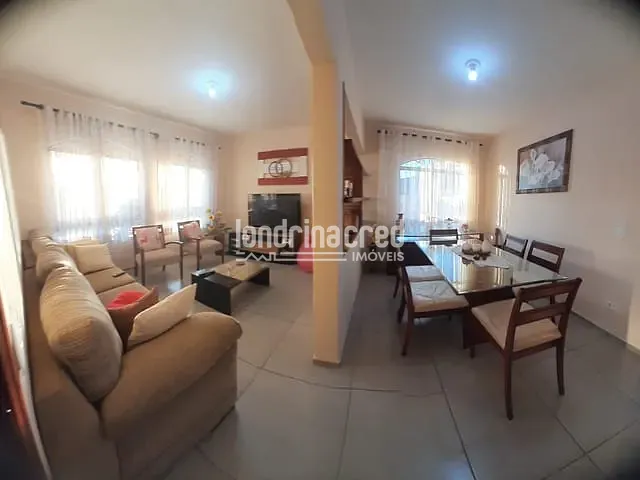 Casa com 320m² 4 quartos e 3 banheiros, à venda, no bairro Interlagos em Londrina