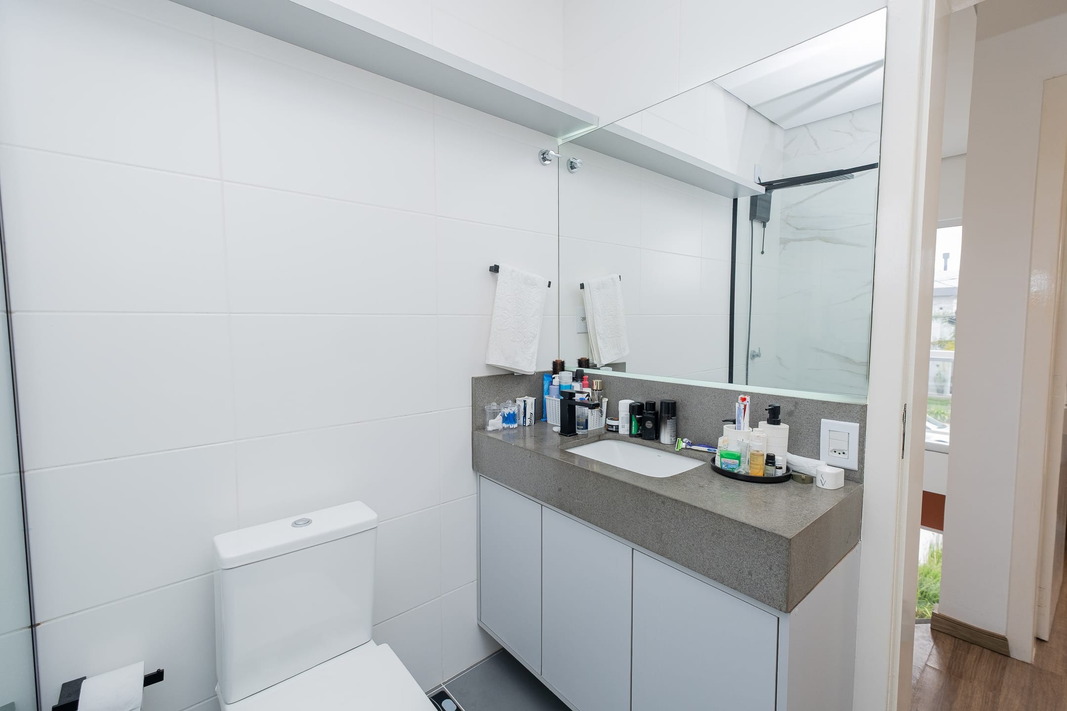 Casa mobiliada à venda no Amarilis, Laranjal - 125 m², 1 quarto (sendo suíte com closet), móveis de alto padrão e área gourmet com pátio. - 10